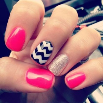 Nails (Hot Pink, Black White Zig Zag, Gold)